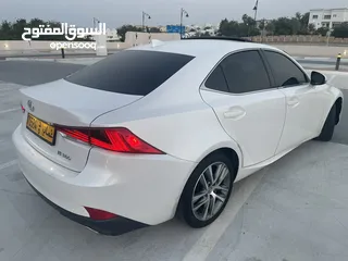  9 Lexus IS 300 2018 لكزس اي اس نظيفة جداً