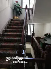  13 فيلا للبيع في الصويفية - REF : 12169