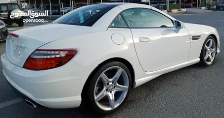  2 Mercedes-Benz SLK 200 V4 1.8L Model 2015