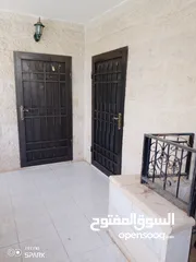 2 شقه طابق ارضي مدخل مستقل ليست تسويه للبيع الحي الشرقي
