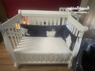  2 تخت اطفال وملحقاته