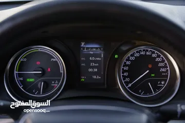  21 Toyota Camry GLE Hybrid 2019  تويوتا كامري GLE هايبرد  فل كامل مع فتحه
