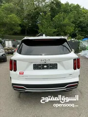  13 السيارة النادرة في البلاد كيا سورينتو هايبرد 2023