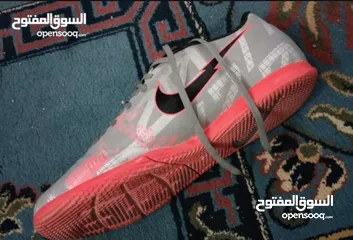  4 بوت نايك لكرة القدم للبيع