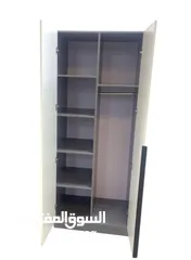  6 خزانة الملابس المودرن ببابينخزانة بيضا ناعمة بلمسة خشب طبيعية    تعطي لغرفتك طابع فخم وعصري بنفس الو
