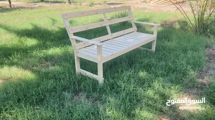  4 كرسي خشبي للبيع