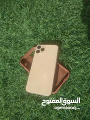  1 ايفون 11 برو نضيف