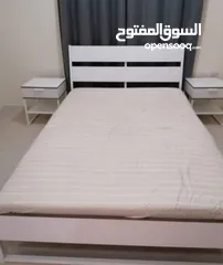  5 غرف نوم ايكيا ماستر سرير وكومدينتين وخزانه وتسريحه للبيع