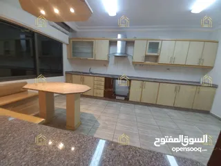  27 روف مميز - دير غبار - 3نوم 1ماستر - 200م - ترس بإطلالــــه بانوراما