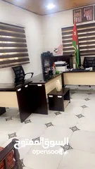  13 اثاث  مدرسة ورضة.  مكاتب  مستعملة بحاله الجيد جدا المفرق