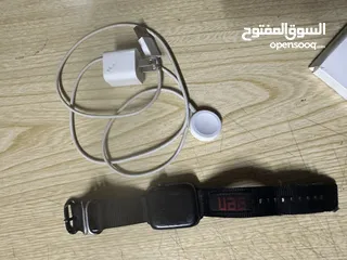  14 ‏ساعة Apple Watch