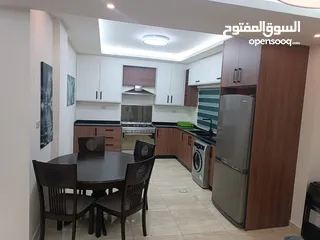  2 شقة ارضية فاخرة للايجار اليومي والاسبوعي غرفتين نوم في شارع المدينة المنورة