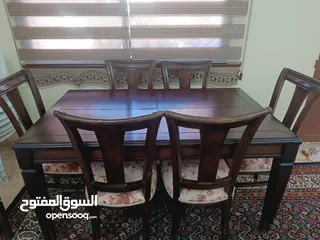  4 طاولة سفرة 8 كراسي بحاله جيده للبيع في الرصيفه حي الرشيد