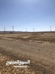  10 في قرية القنيطرة على الشارع المعبد مباشرة كهرباء على امتداد الشارع / مشروع مميز من المالك مباشرة