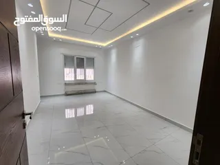  12 شقة فارغة للبيع في خلدا - ref: 14593