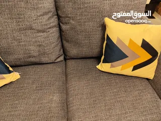  2 طقم أمريكي بحالة ممتازه