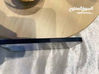  4 آيفون 13 عادي 128G  بطاريه 82 بحاله الوكاله