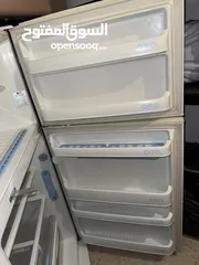  4 ثلاجة LG بحاله جيده