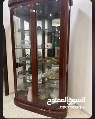  1 بوفيه خشب طبيعي مع زجاج