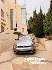  1 جولف موديل 2017 بحالة ممتازة