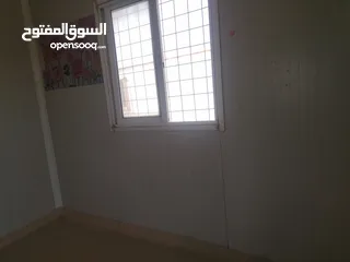  4 كرفانات مستعمل  بحاله الوكالة