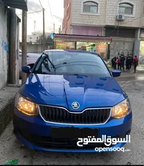  1 سكودا فابيا اتوماتيك بحالة الشركة