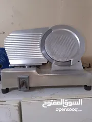  1 ماكينه مرتديلا سنيوره ايطالي صناعي مستعمله بحاله جيده جدا