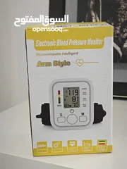  1 جهازين قياس ضغط الدم