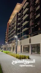  11 محل تجاري للإيجار في قلب رفيرا مشروع به 75 بنايه سكنيه بالقرب من برج خليفه