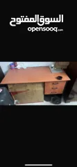  1 مكتب مستعمل بحالة ممتازة