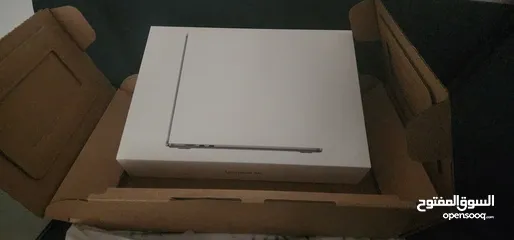  6 MacBook Air 15", 16GB/512GB, M3 processor, late 2024, space grey مع الشاحن الاصلي والكرتونة