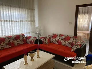  1 كنب بحاله جيده