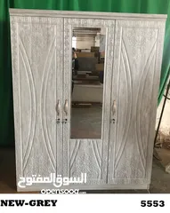  3 3 doors cupboard . (1.5m)