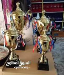  5 مجات اعلام دول كؤوس ودروع شهادات وميداليات تفوق واوسمة تميز