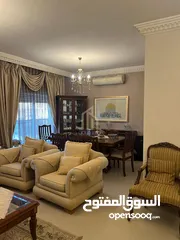  7 شقة بالقرب من معرض عمان  مميزة للبيع طابق أول 175م في أجمل مناطق الظهير/ ref 4034