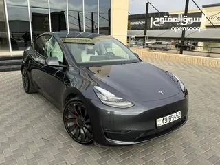  3 Performance 2021 صنف TESLA MODEL Y  فحص كامل تب نظافة جمرك قبل اسبوع فقط