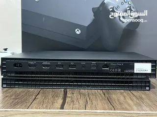  8 جهاز Xbox One X بحالة الجديد