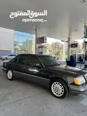  4 مرسيدس 300SEL