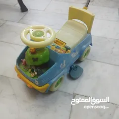  26 سيارة أطفال