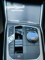  7 BMW 330 e mpackage