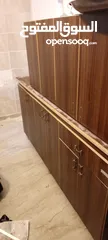  17 خزانه مطبخ تعليق اربع درف والثانية ارضيه ست درف يمكن بيع واحده