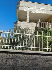  4 فيلا طابقين للبيع قريب جامعة بيت لحم