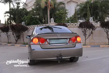  16 هواند سيفيك موديل 2008اتومتيك ماتور 1800اصل برايفت مميزة