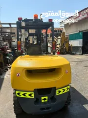  4 For Sale: Komatsu Forklift (2005, Made in Japan)-Mulkiya available