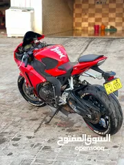  3 للبيع دراجه ناريه نوع هوندا خليجي CBR1000RR نظيفه جدا موديل 2014