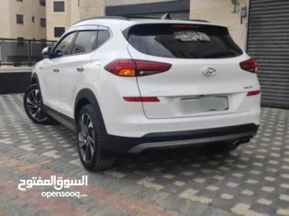  2 هونداي توسان فل الفل اضافات دهان شركة وعداد أصلي 70000كم فقططط رخصة وتأمين شامل للبيع بسعر مغري