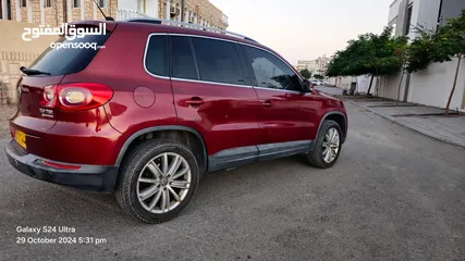  2 Volkswagen Tiguan