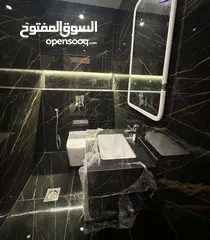  11 لقطة في ام زويتينه الجبيهة شبه ارضي مع ترس و مدخل