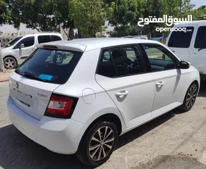  1 سكودا فابيا اوتوماتيك