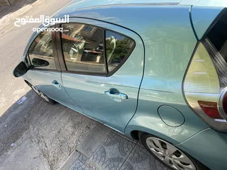  3 تويوتا بريوس سي 2013 للبيع